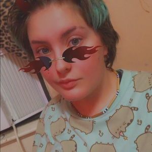 Meet your Posher, Rhea